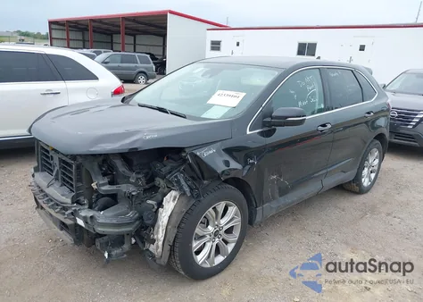 2023 Ford Edge Titanium z USA, uszkodzony, nr VIN 2FMPK4K95PBA14797